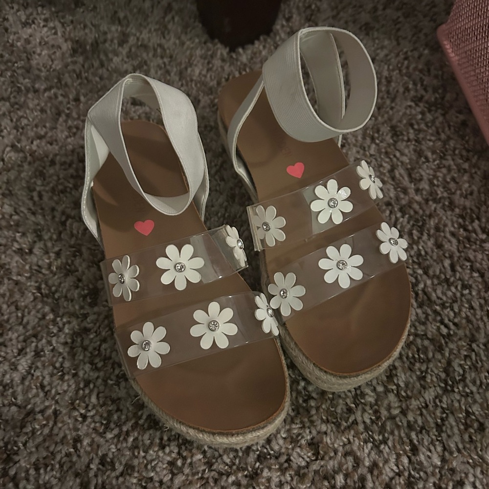 Girls platform sandal